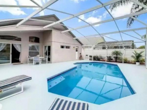 Her Majesty's Villa, 4 bed, games room, private pool